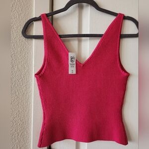 Aritzia Babaton sculpt knit double V top Eros Pink medium